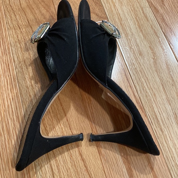 Versani Shoes - Picture 16 of 17